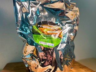 Кальмар со вкусом краба по-шанхайски (ПУТИНА): Деревенские гренки со вкусом Шашлыка (Сурские)