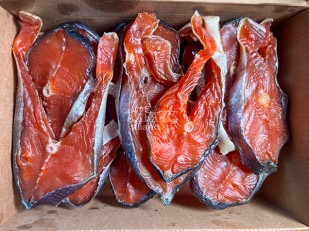 Гренки черные со вкусом сыра: Стейк дикого лосося 