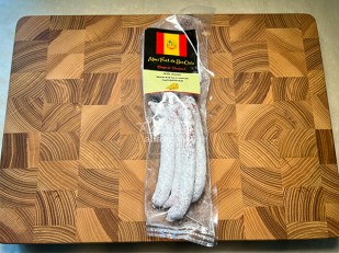 Сыр к пиву: Колбаски сыровяленые Mini Fuet 