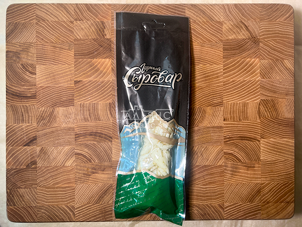 Сыр 100 гр ГОРНЫЙ СЫРОВАР (Косичка с укропом и чесноком) в Хасавюрте