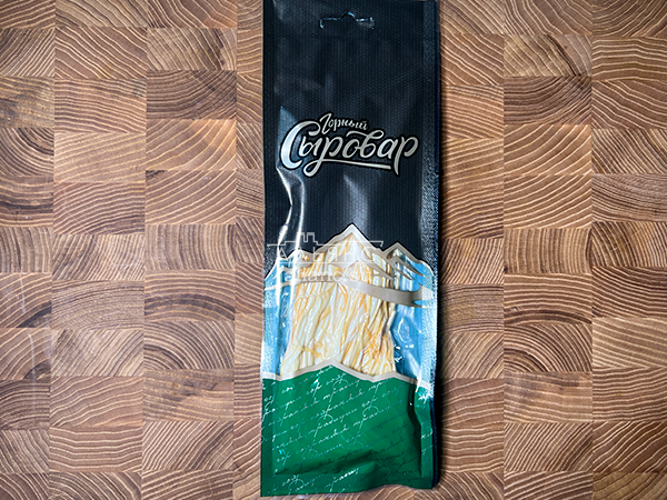 Сыр 60 гр ГОРНЫЙ СЫРОВАР (Паутинка копчёная) в Хасавюрте