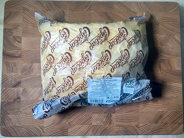 Сыр 1 кг ГОРНЫЙ СЫРОВАР (Паутинка со вкусом красной икры) в Хасавюрте